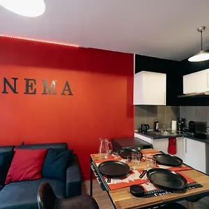 Le Sejour Cine-proche Du Centre-wifi-parking Apartamento