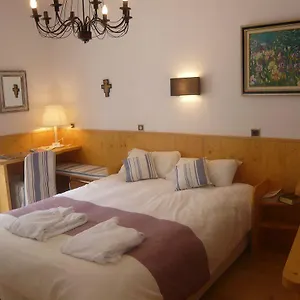 2* Bed & Breakfast Au Berceau De Bernadette